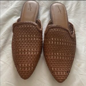 Super comfy and cute mules